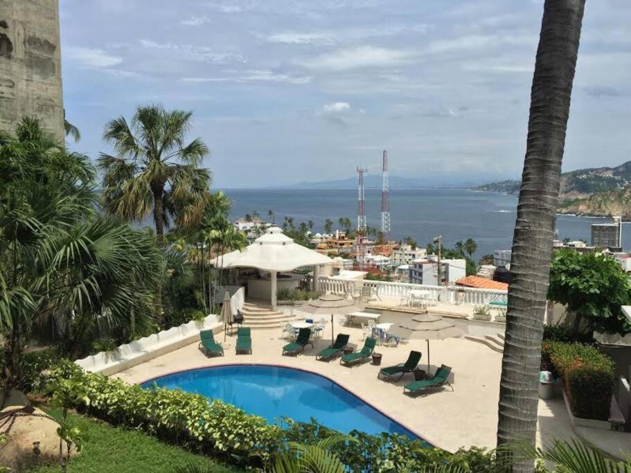 Villa Palmitas Acogedor Departamento Nivel Piscina Gigante Jardines Acapulco Esterno foto