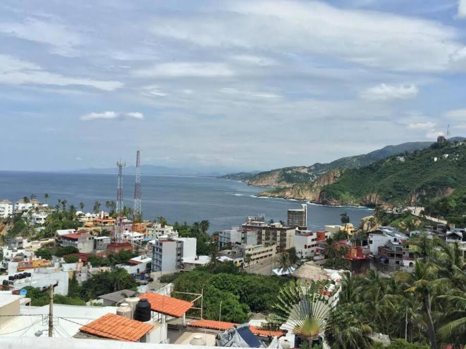 Villa Palmitas Acogedor Departamento Nivel Piscina Gigante Jardines Acapulco Esterno foto